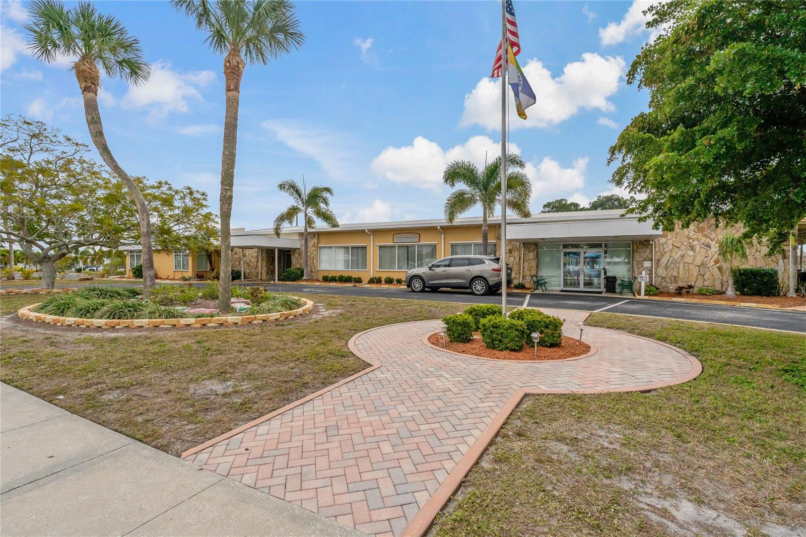 Image 37 of 46 For 1825 Innisbrook Lane