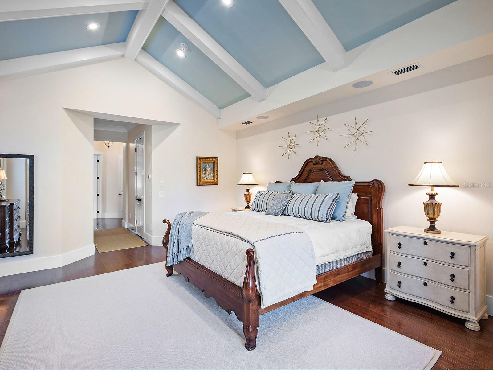 Listing photo id 38 for 16336 Daysailor Trail