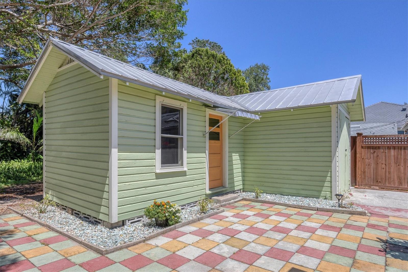 Image 4 of 10 For 1679 Arlington Street