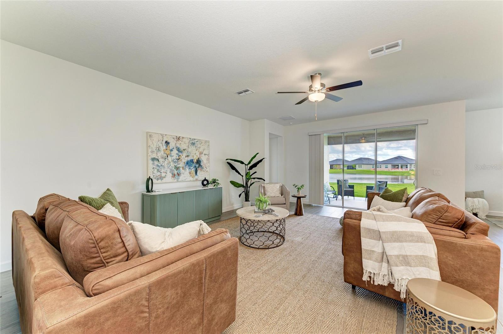 Image 10 of 54 For 11715 Lilac Pearl Lane