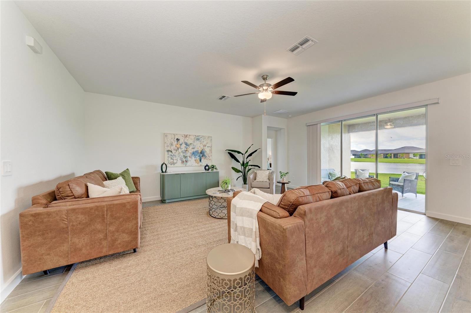Image 11 of 54 For 11715 Lilac Pearl Lane