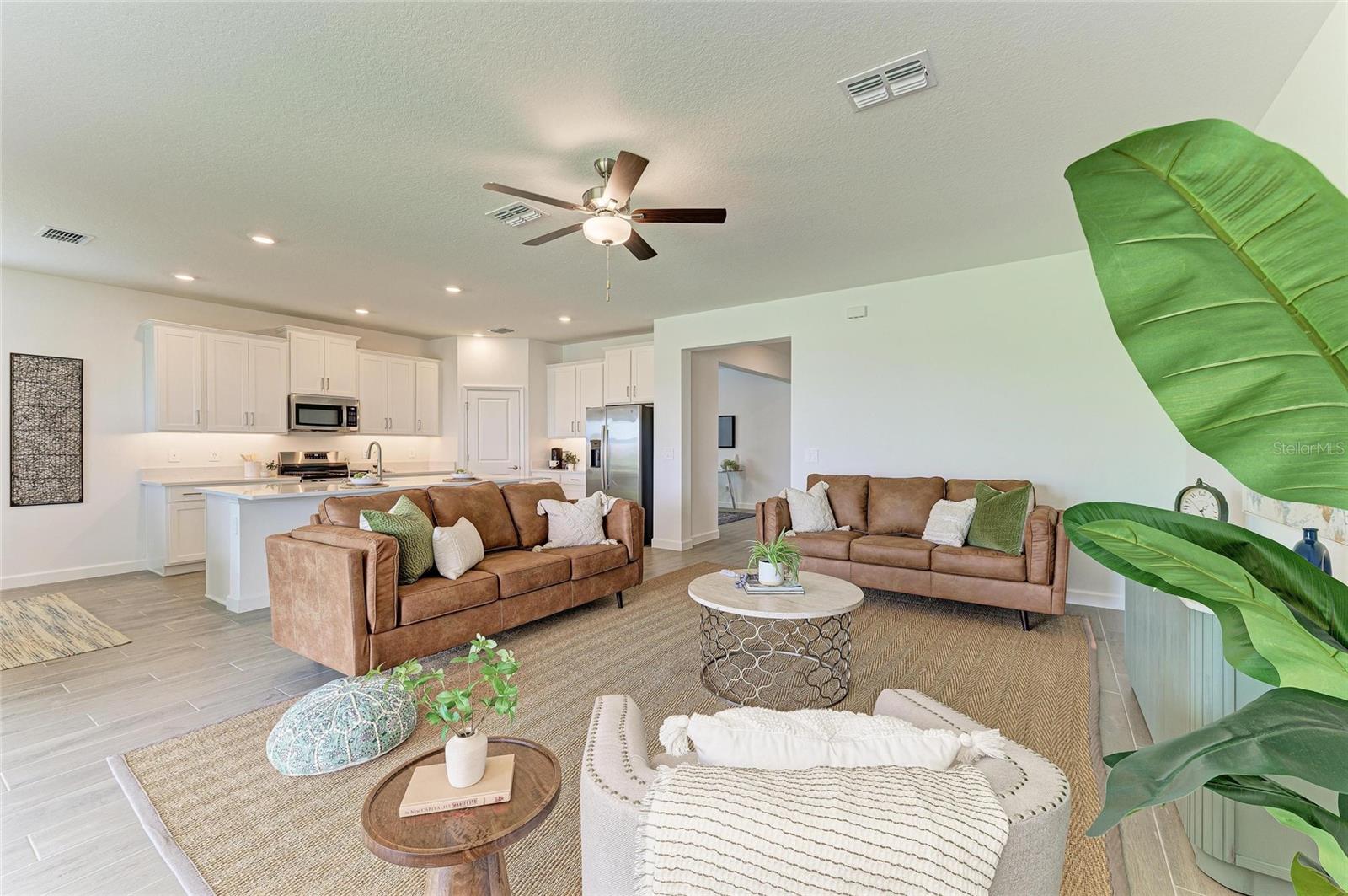 Image 14 of 54 For 11715 Lilac Pearl Lane