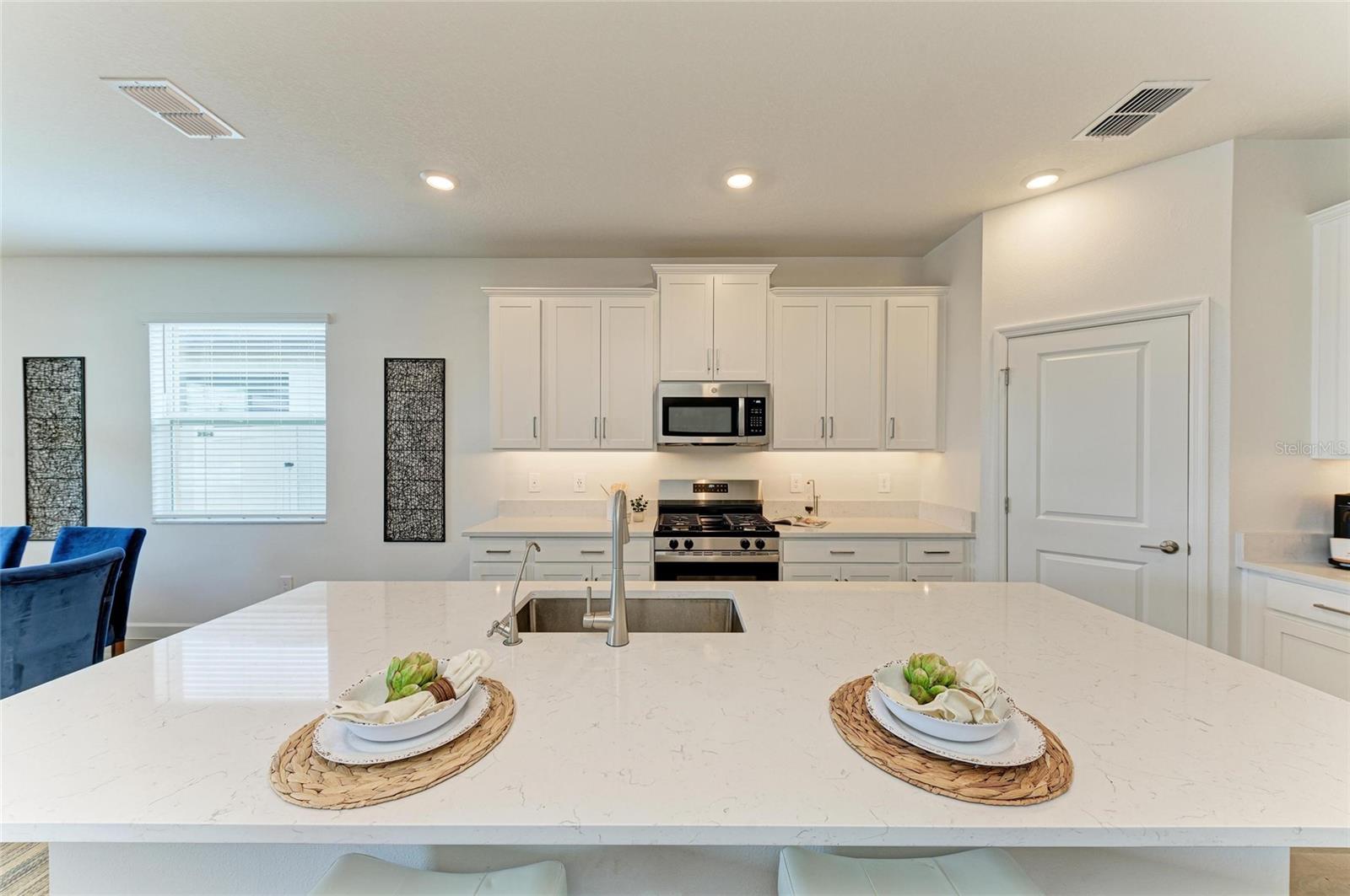 Image 17 of 54 For 11715 Lilac Pearl Lane
