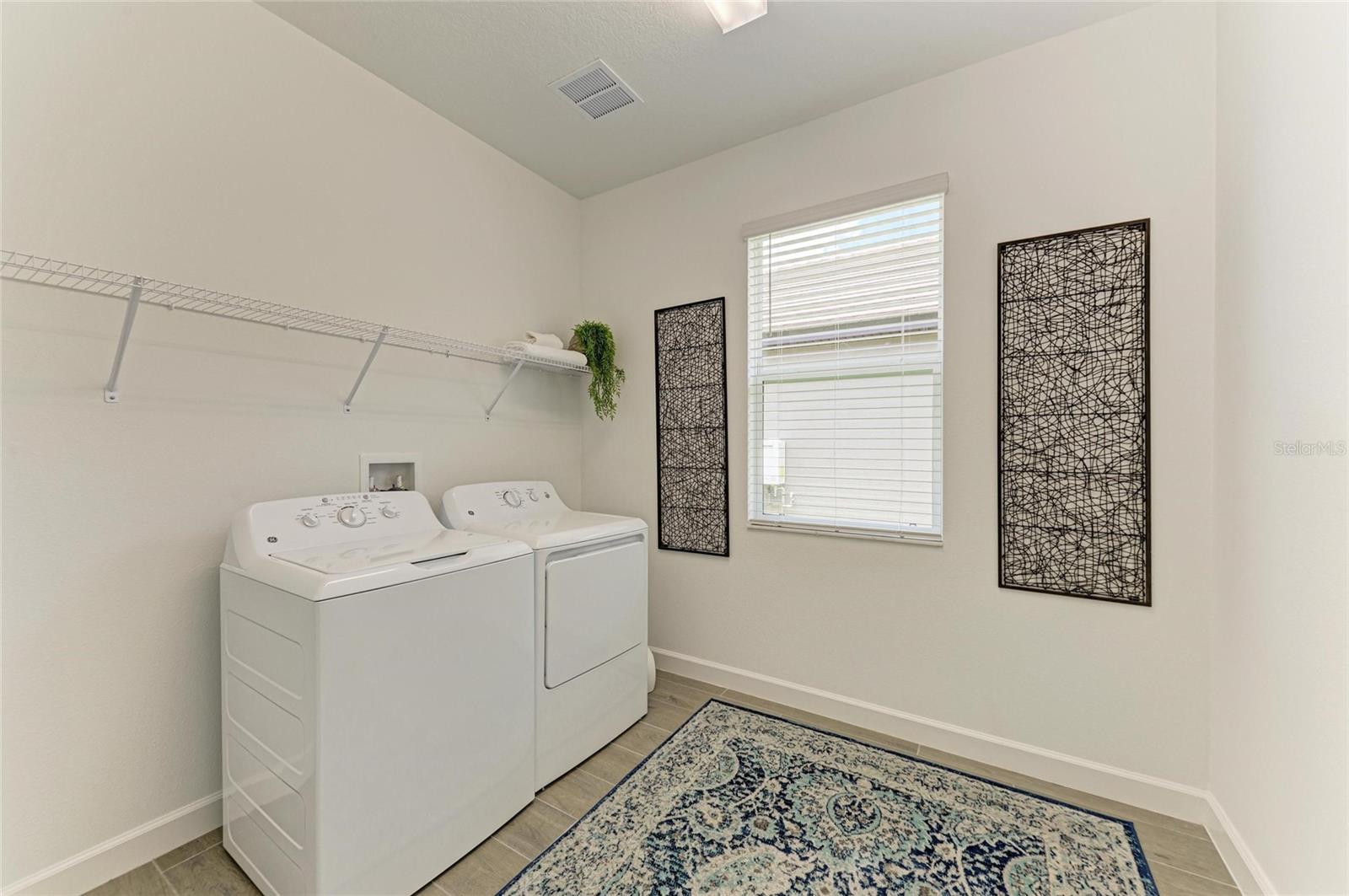 Image 36 of 54 For 11715 Lilac Pearl Lane