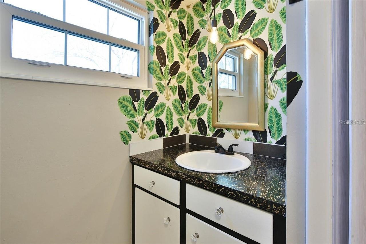 Image 17 of 26 For 7355 Cass Circle