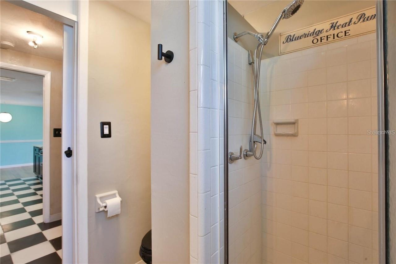 Image 18 of 26 For 7355 Cass Circle