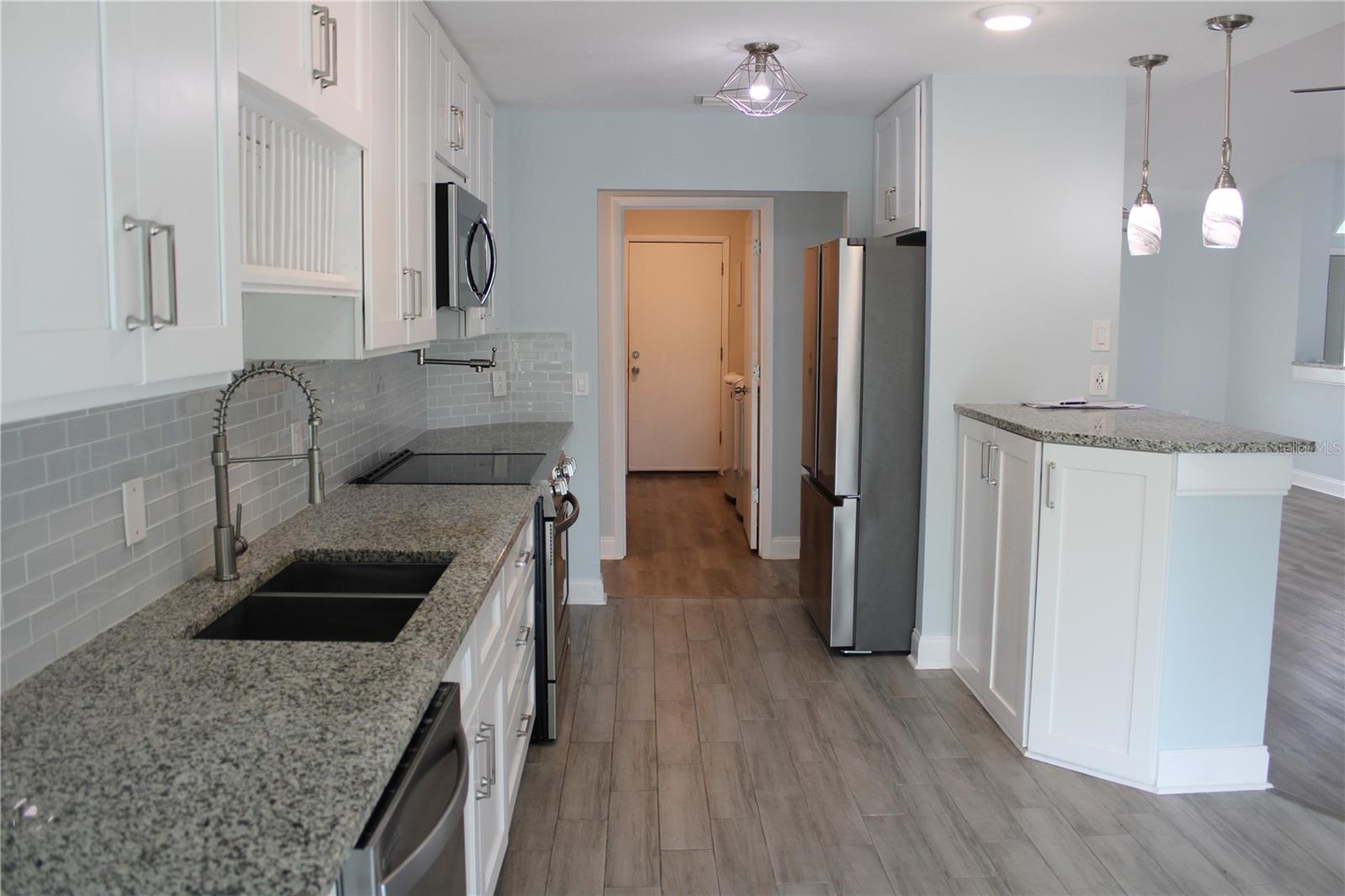 Image 4 of 32 For 5207 86th Street Court W