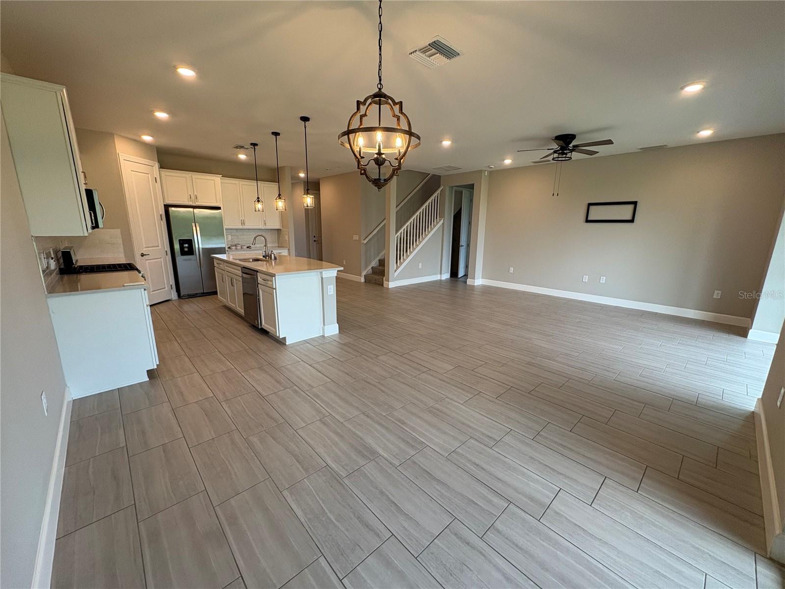Image 4 of 31 For 17769 Silverspur Drive