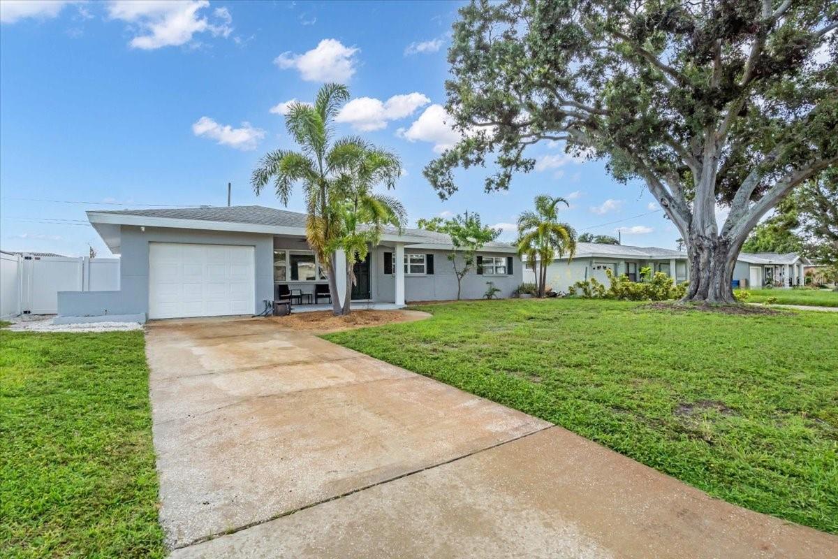 Image 3 of 42 For 1065 64th Avenue S