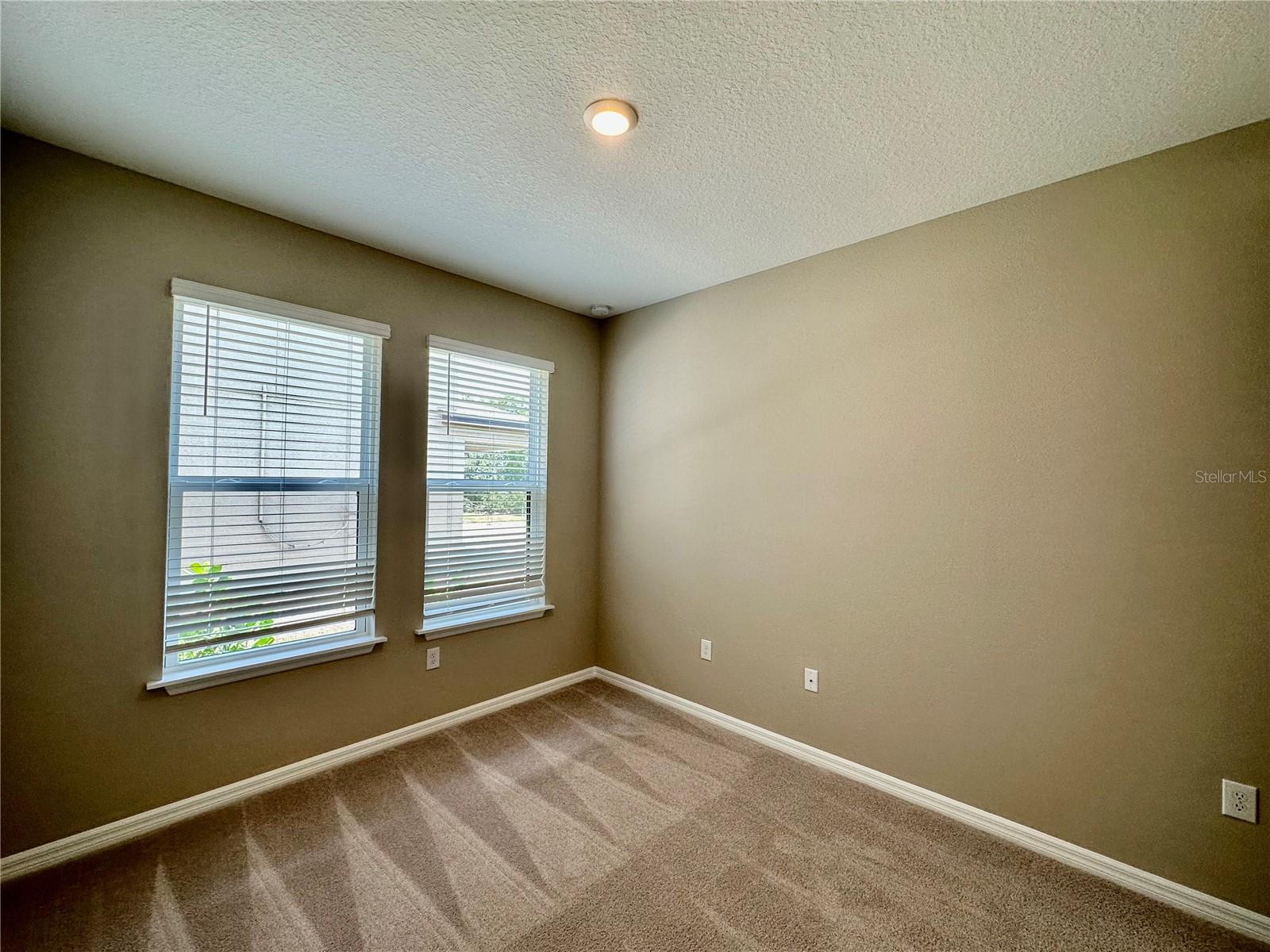 Image 14 of 47 For 15125 Shady Palms Lane