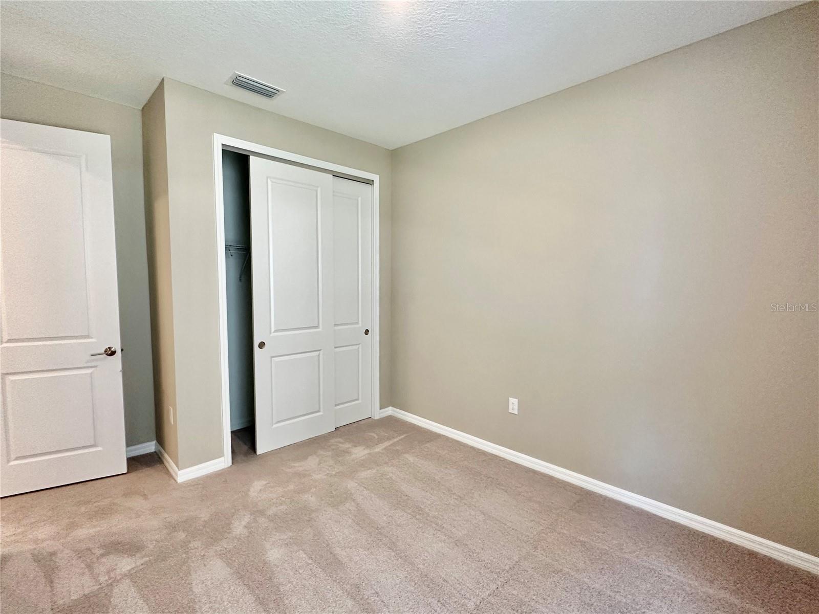 Image 21 of 47 For 15125 Shady Palms Lane