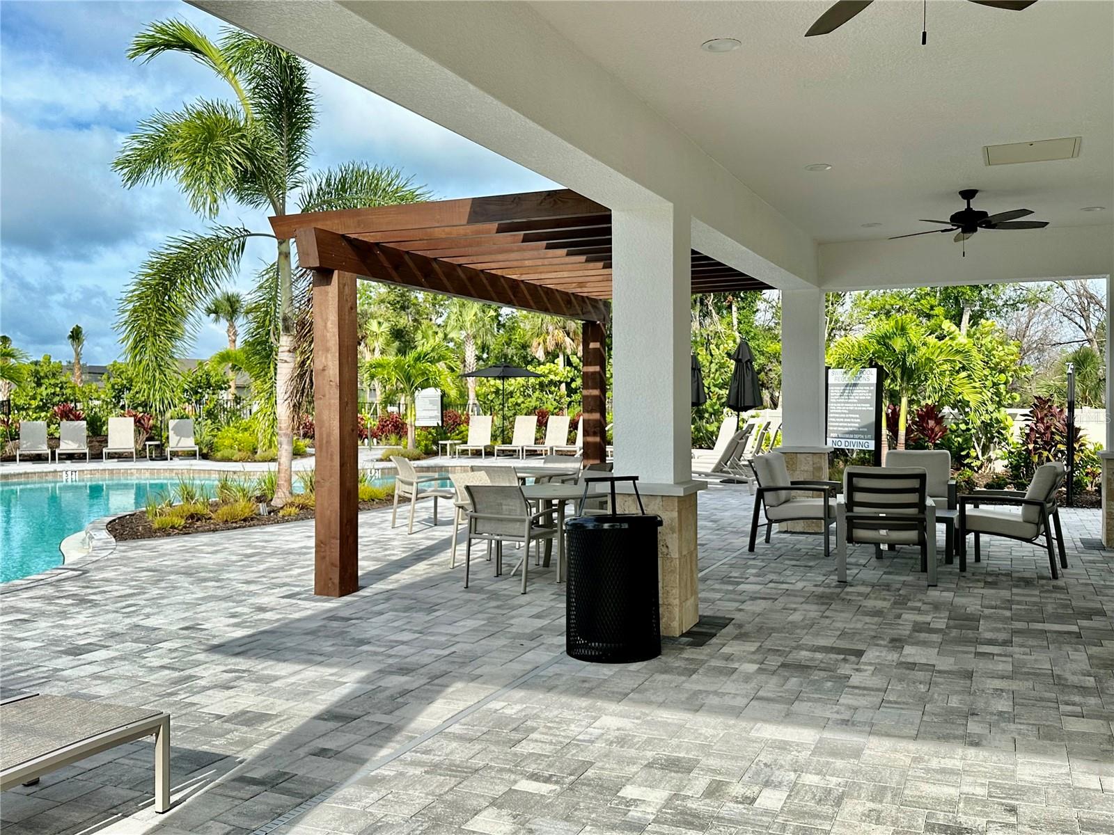 Image 29 of 47 For 15125 Shady Palms Lane