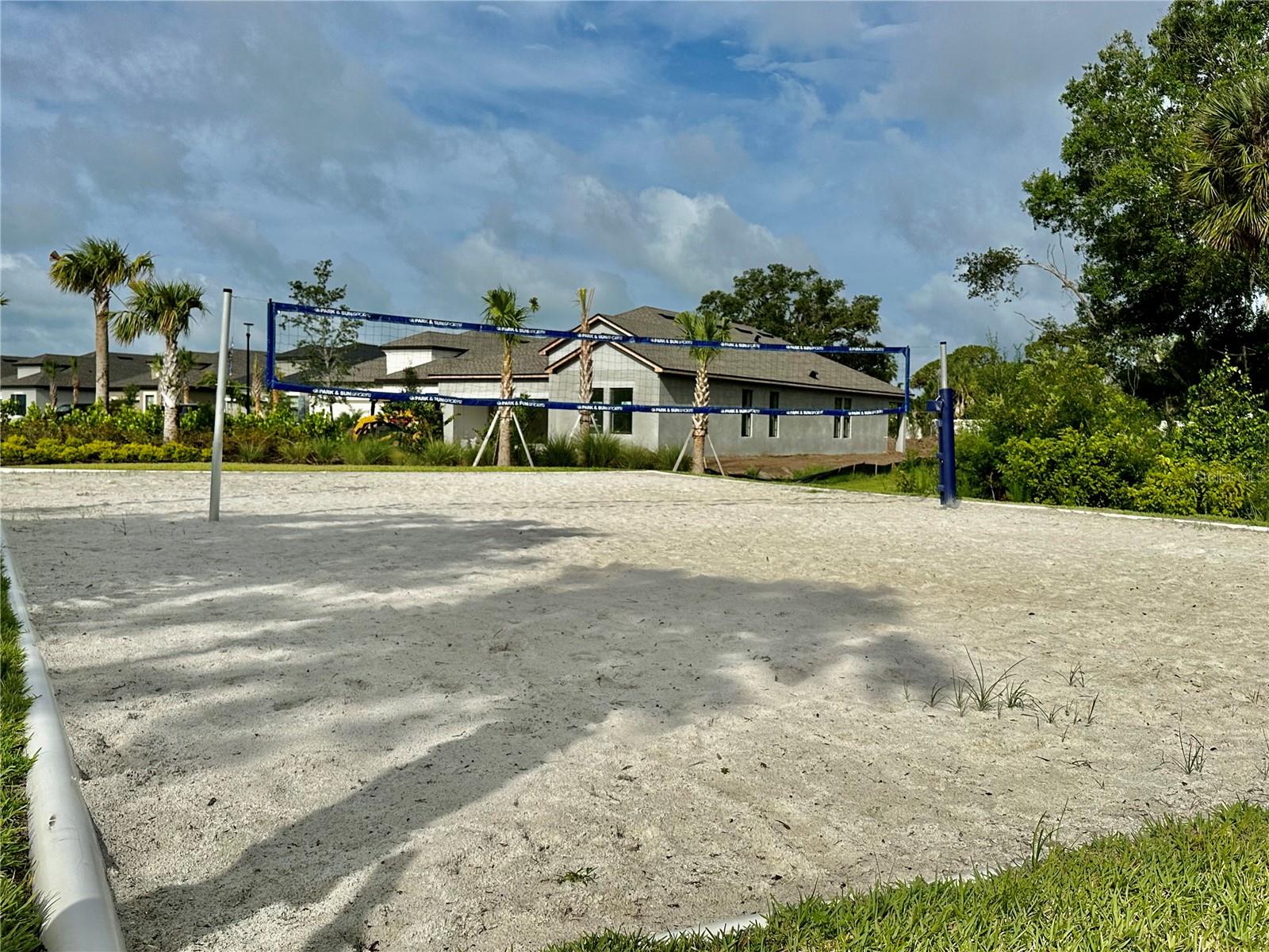 Image 32 of 47 For 15125 Shady Palms Lane
