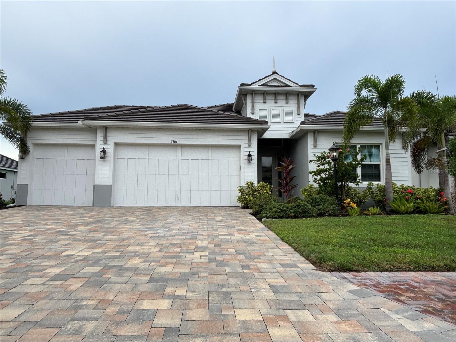 Image 47 of 54 For 5504 Title Row Drive