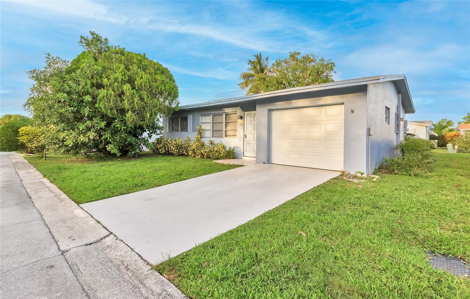 Image 17 of 27 For 980 69th Avenue