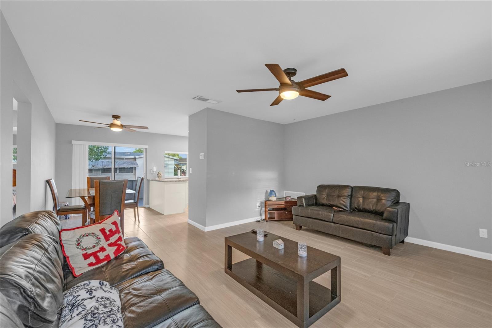Image 5 of 27 For 980 69th Avenue