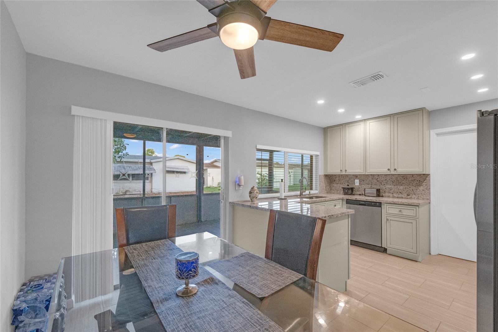 Image 7 of 27 For 980 69th Avenue