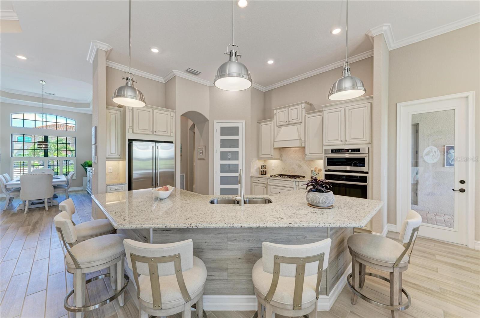 Image 17 of 97 For 5506 Mulligan Way