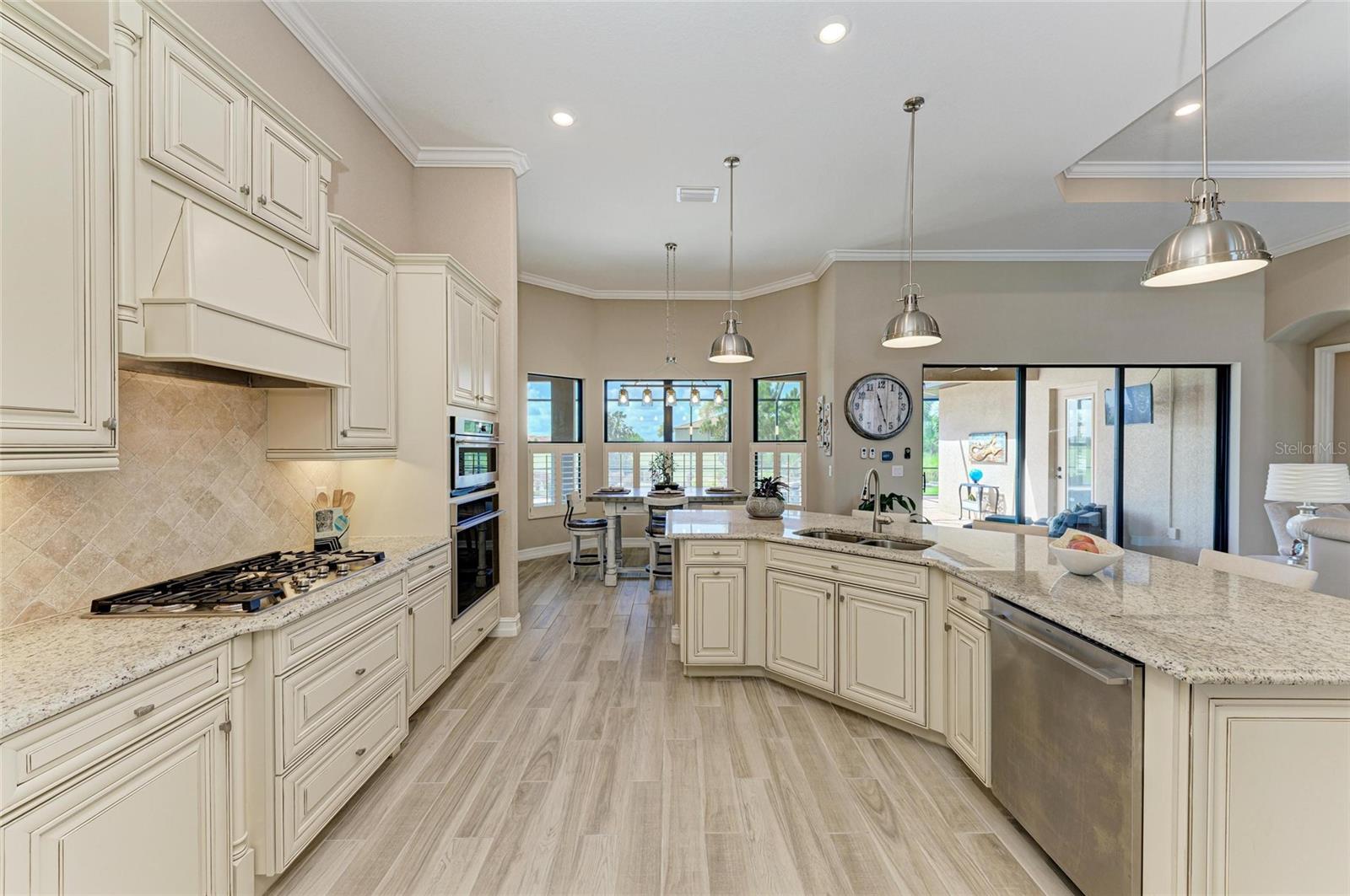 Image 21 of 97 For 5506 Mulligan Way