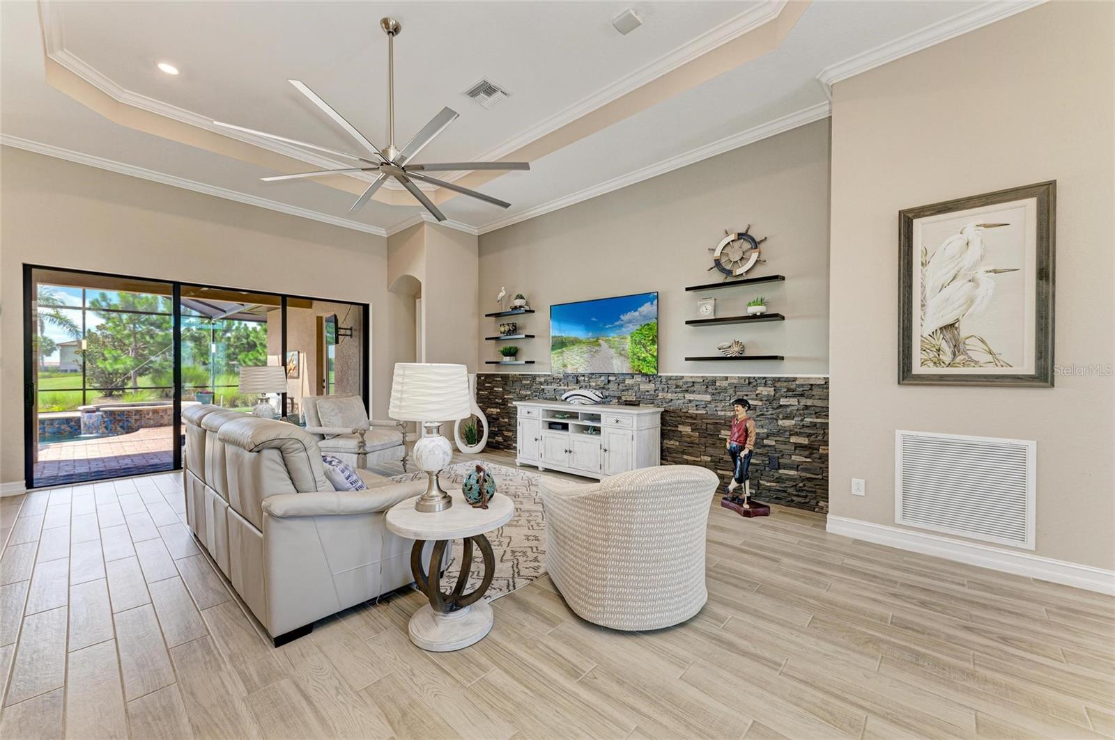 Image 7 of 97 For 5506 Mulligan Way