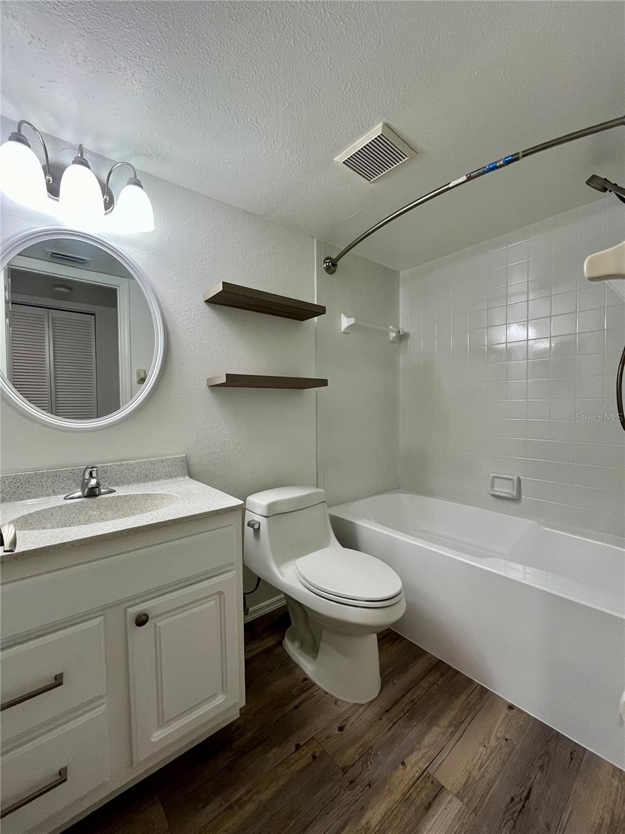 Image 14 of 21 For 431 Cerromar Lane 347