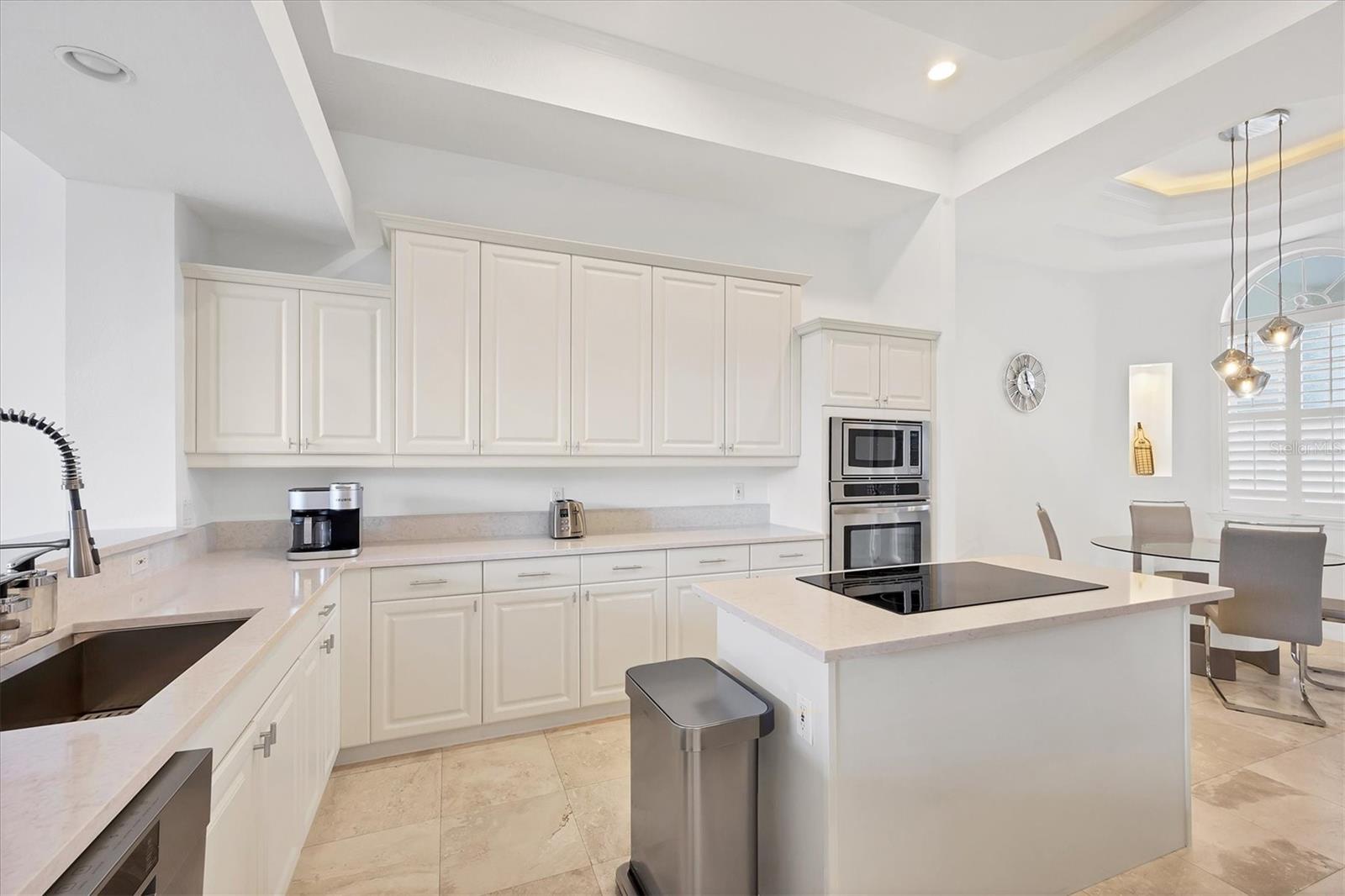 Image 9 of 38 For 3409 54th Drive W 102