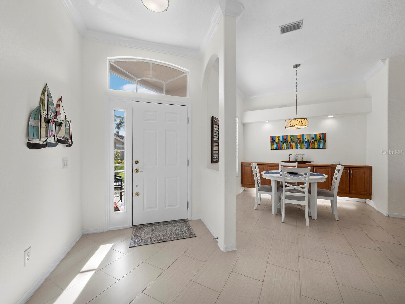 Image 7 of 68 For 9492 Forest Hills Circle