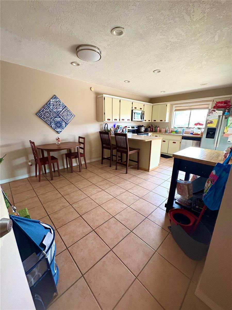 Image 8 of 23 For 15314 Pond Woods Drive