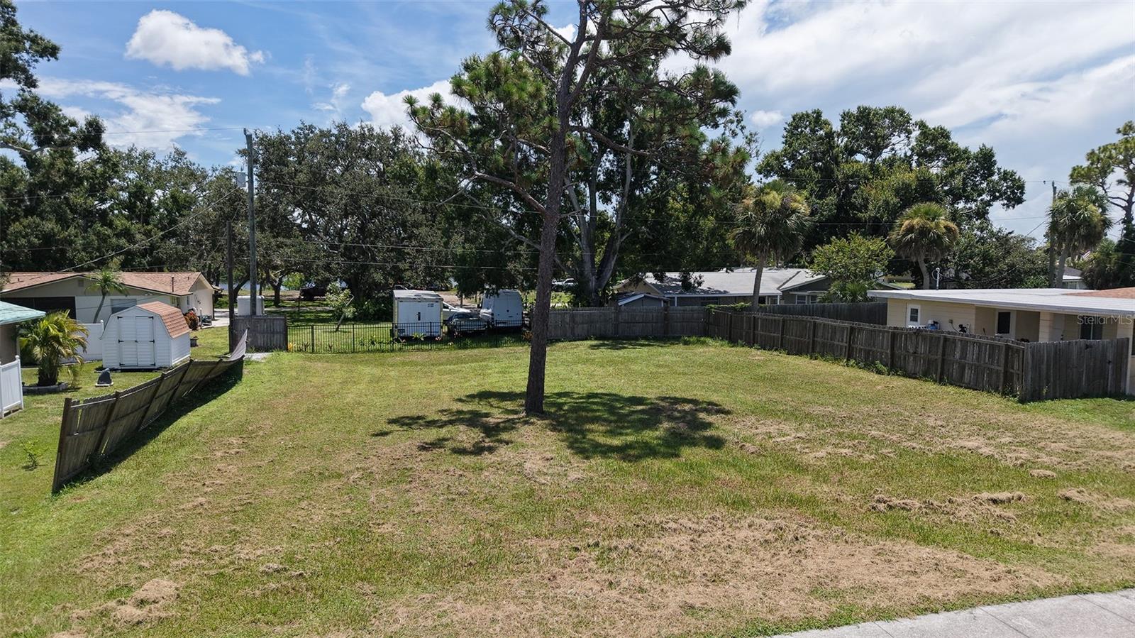 Image 10 of 31 For Valencia Road