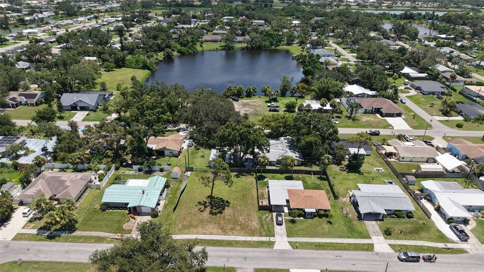 Image 20 of 31 For Valencia Road