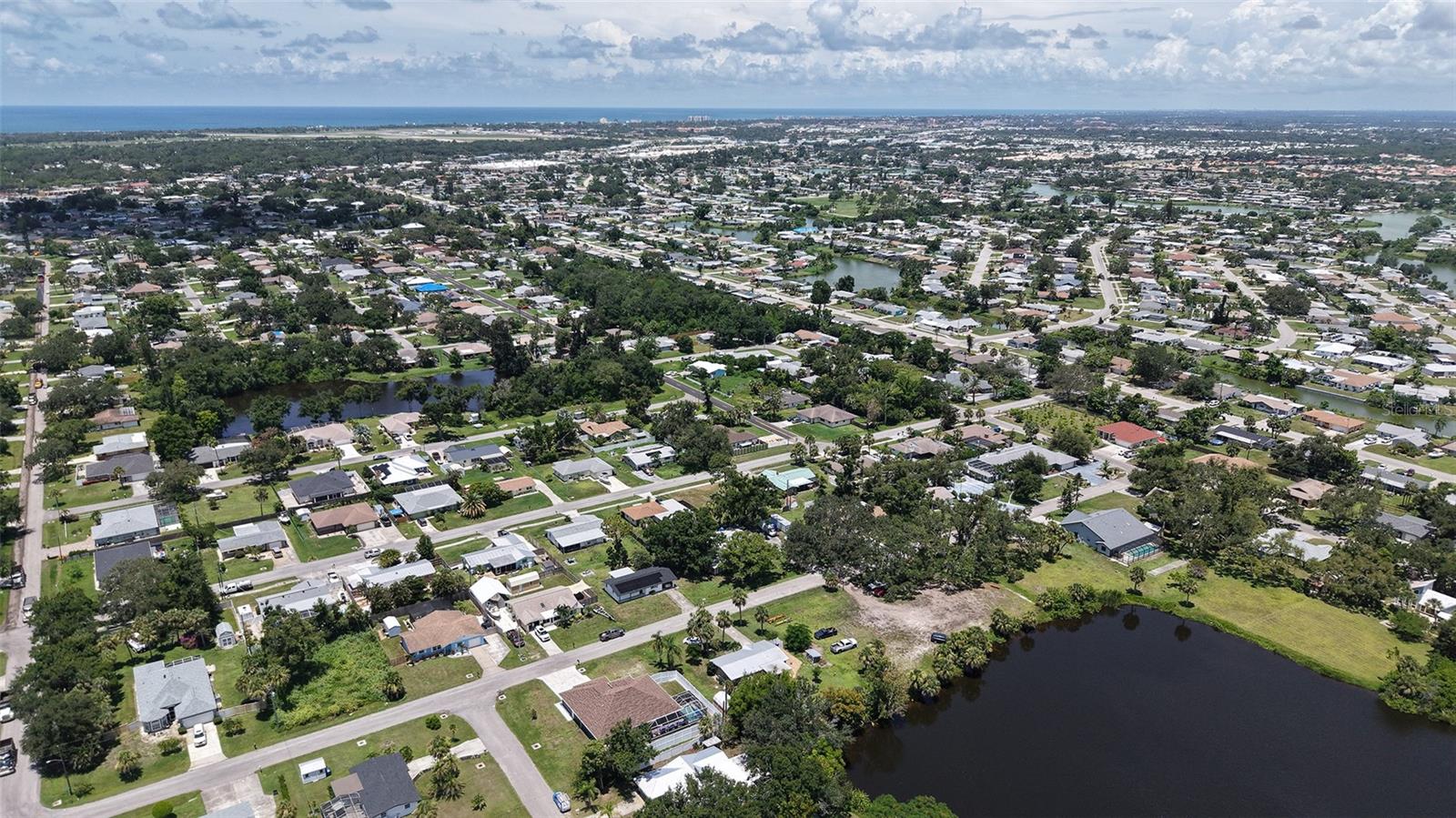 Image 26 of 31 For Valencia Road