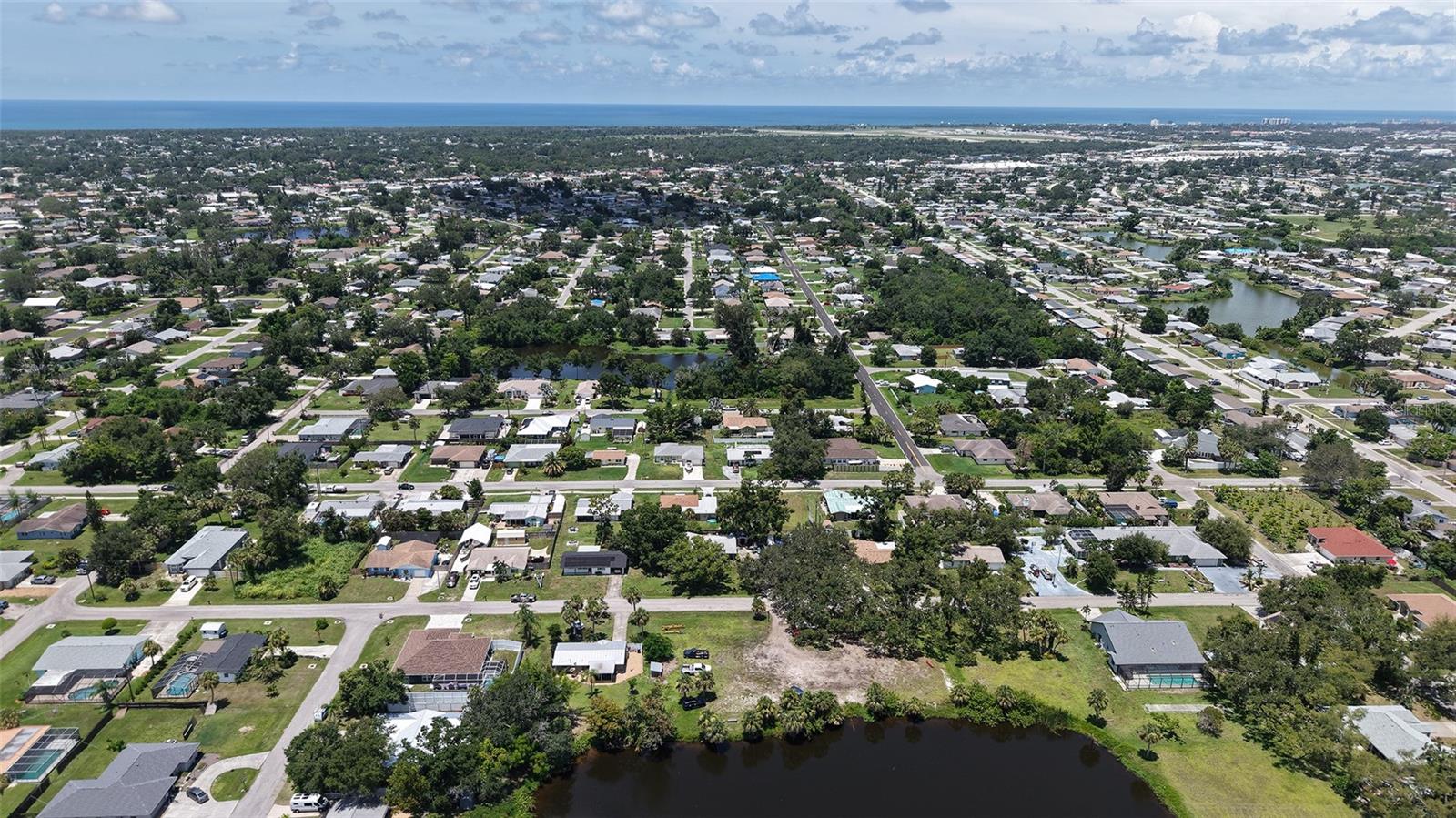 Image 27 of 31 For Valencia Road