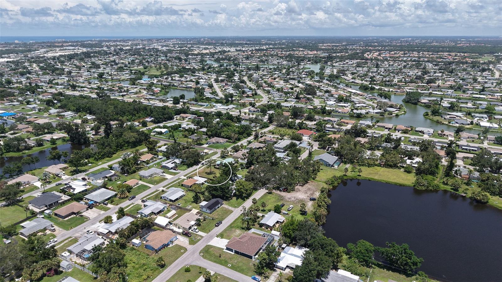 Image 4 of 31 For Valencia Road