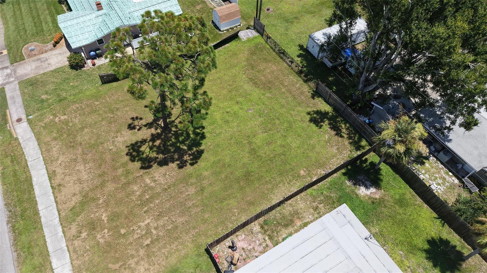 Image 8 of 31 For Valencia Road