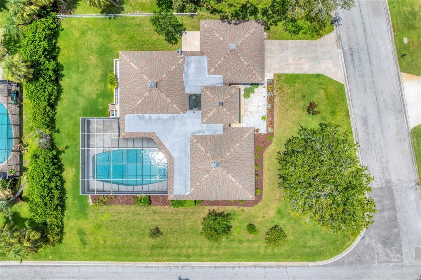 Image 3 of 41 For 3804 Bayside Court
