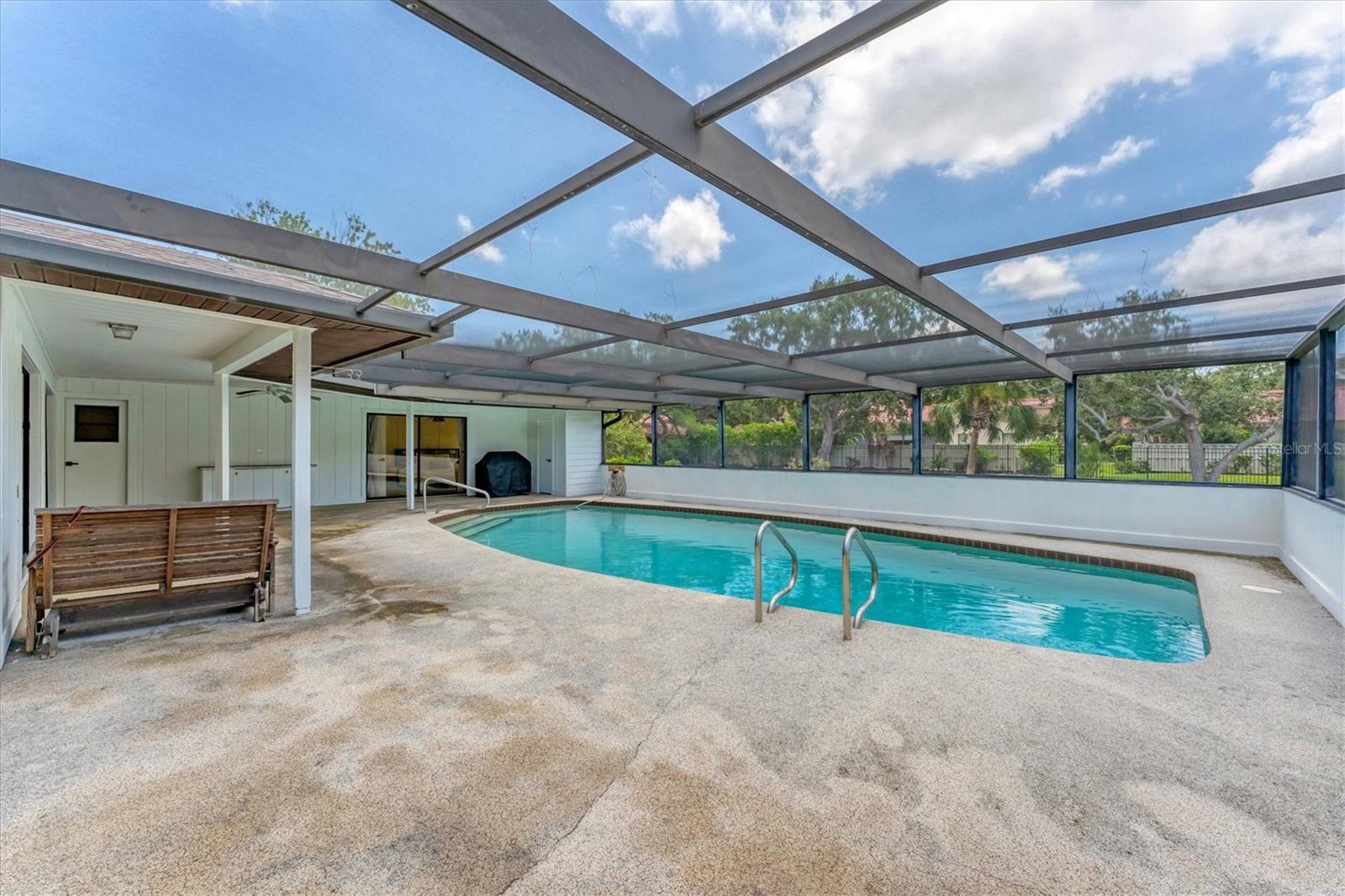 Image 31 of 41 For 3804 Bayside Court