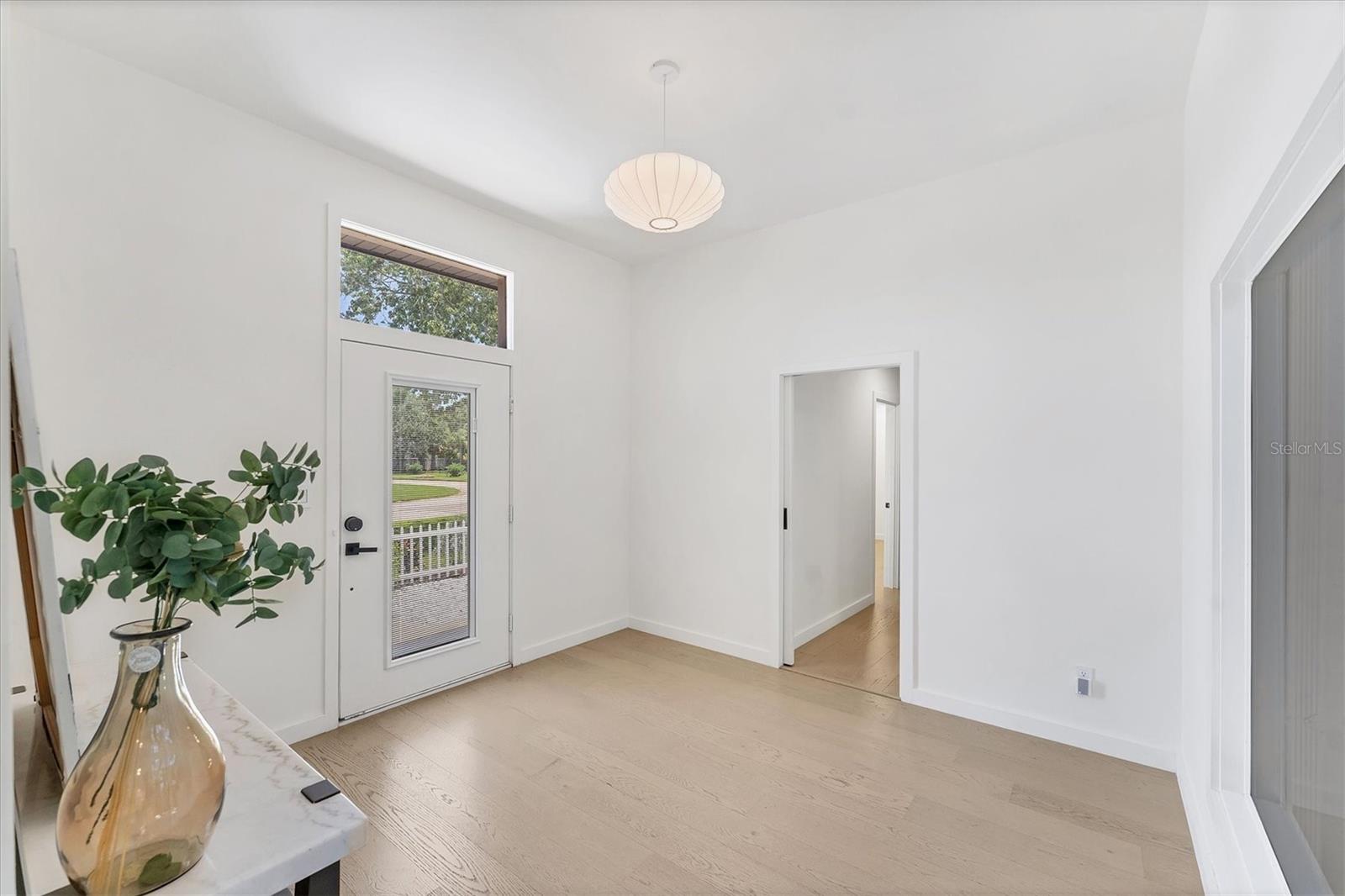 Image 5 of 41 For 3804 Bayside Court