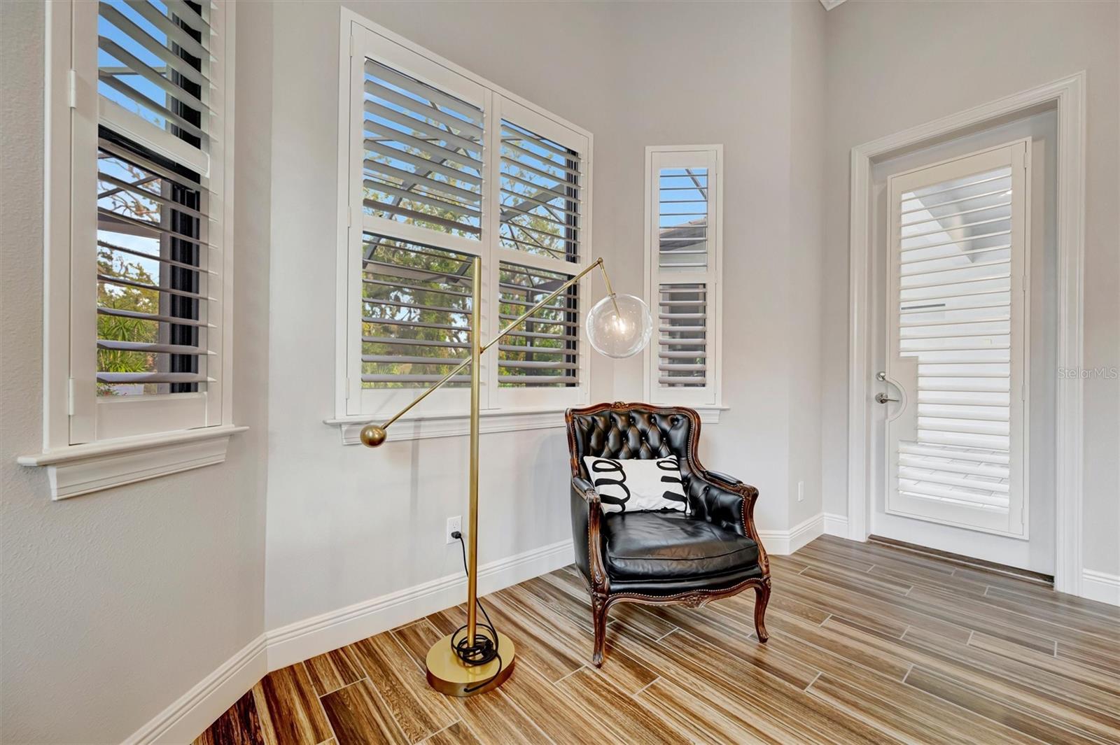 Image 20 of 65 For 9912 Carnoustie Place