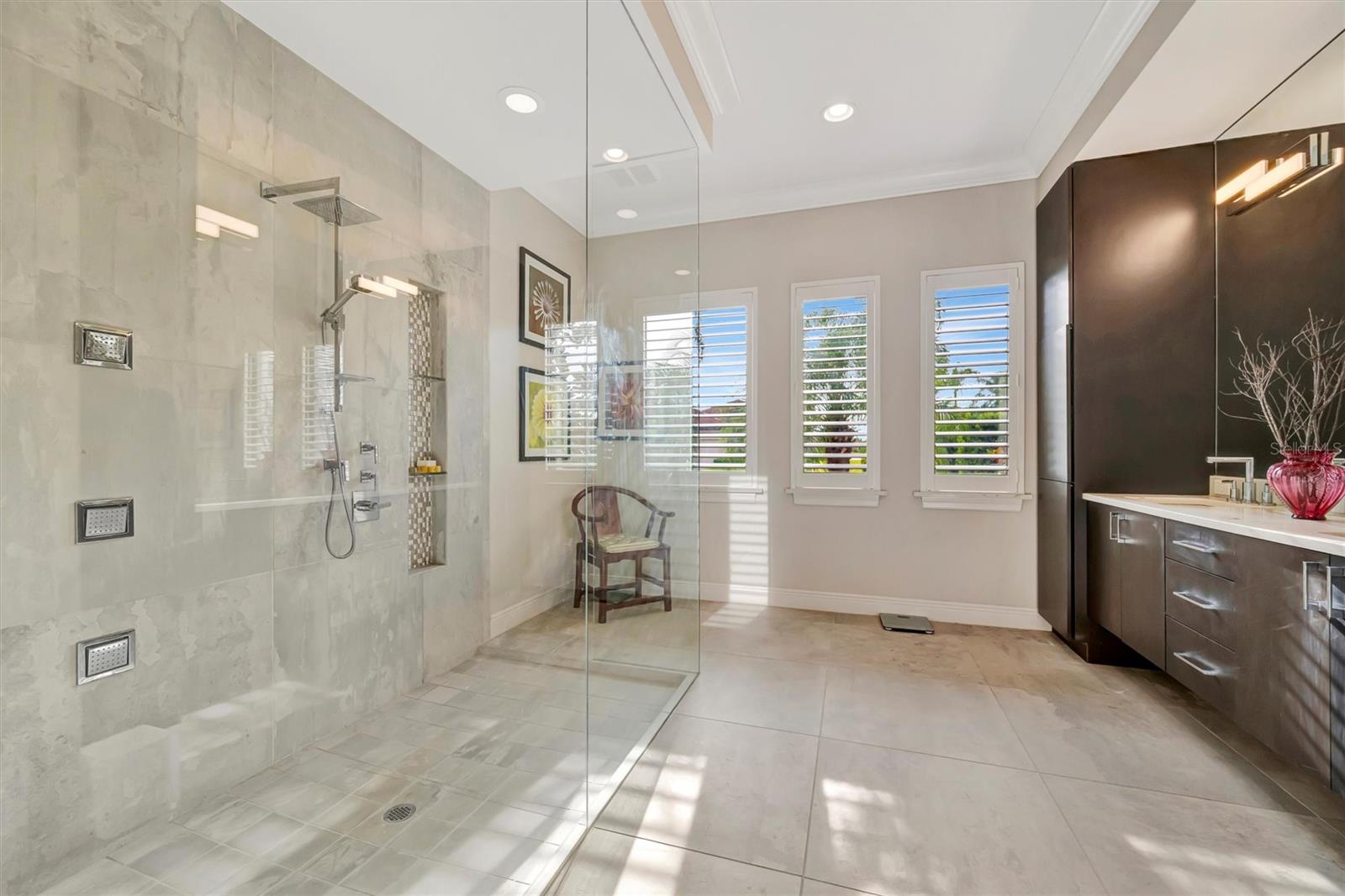 Image 22 of 65 For 9912 Carnoustie Place