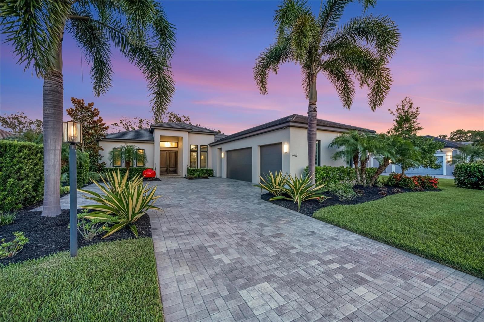 Image 3 of 65 For 9912 Carnoustie Place