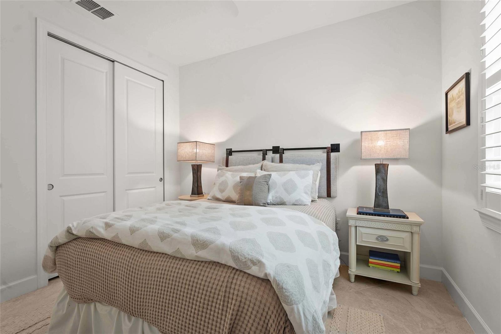 Image 32 of 82 For 6295 Crested Eagle Lane