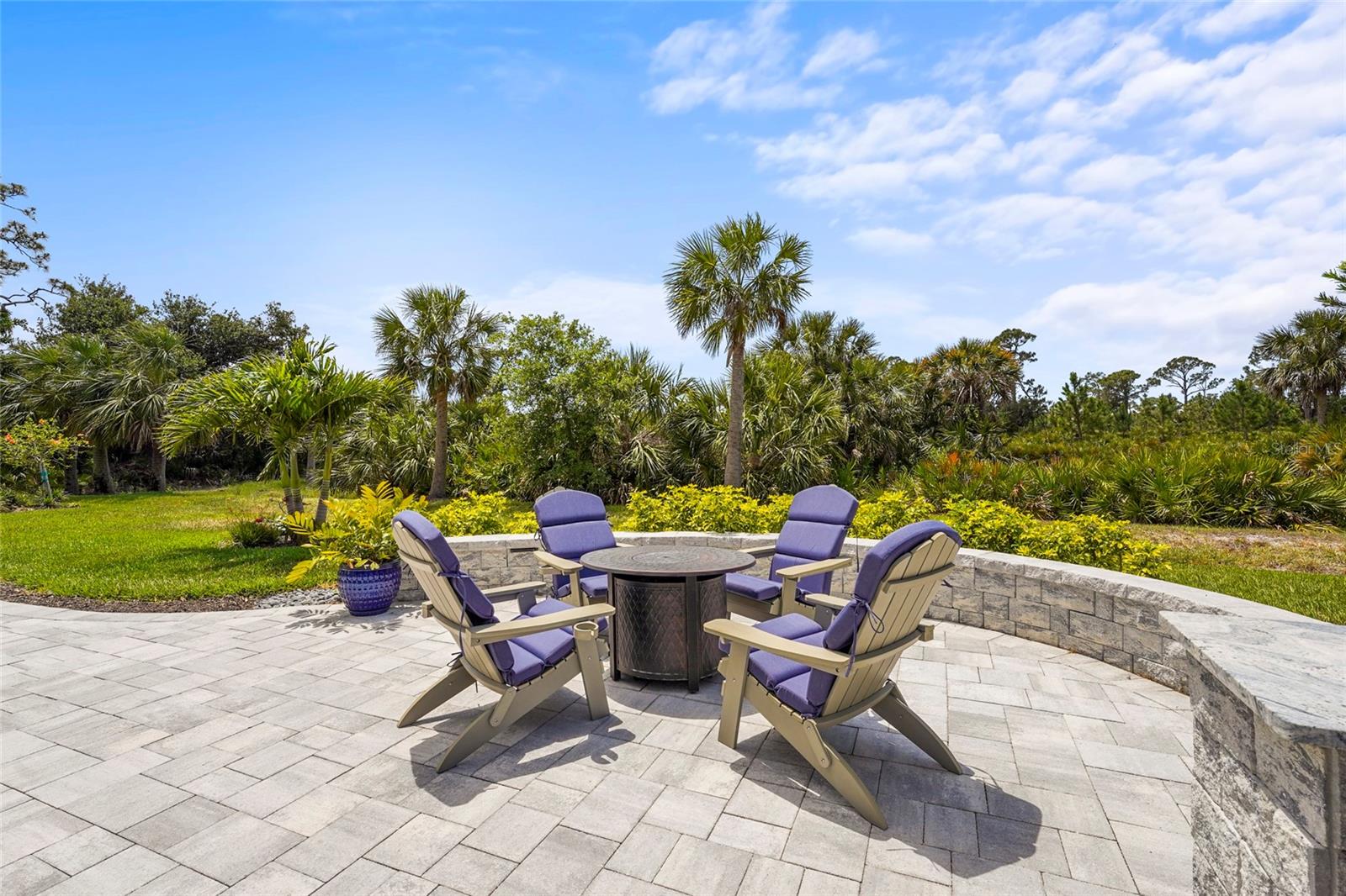 Image 47 of 82 For 6295 Crested Eagle Lane