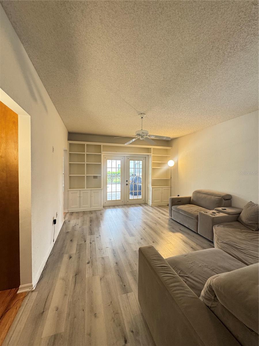 Image 13 of 44 For 6077 Marella Drive