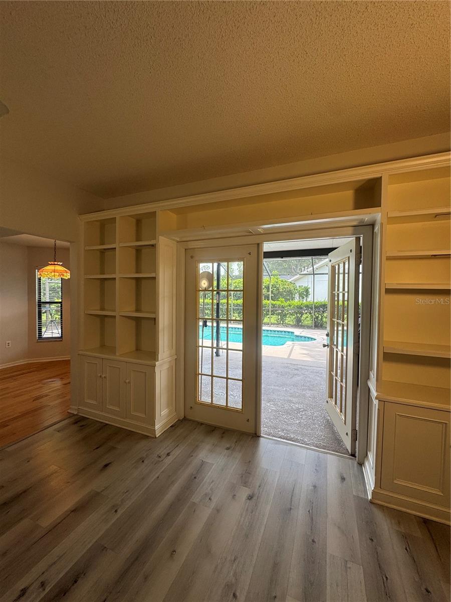 Image 15 of 44 For 6077 Marella Drive