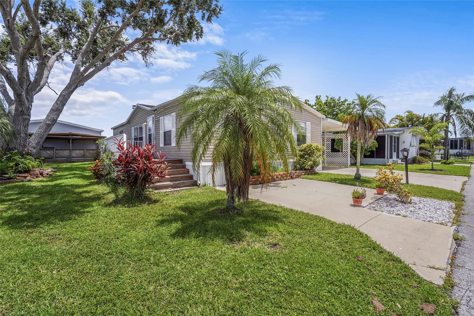 Image 3 of 54 For 420 49th Street E 48