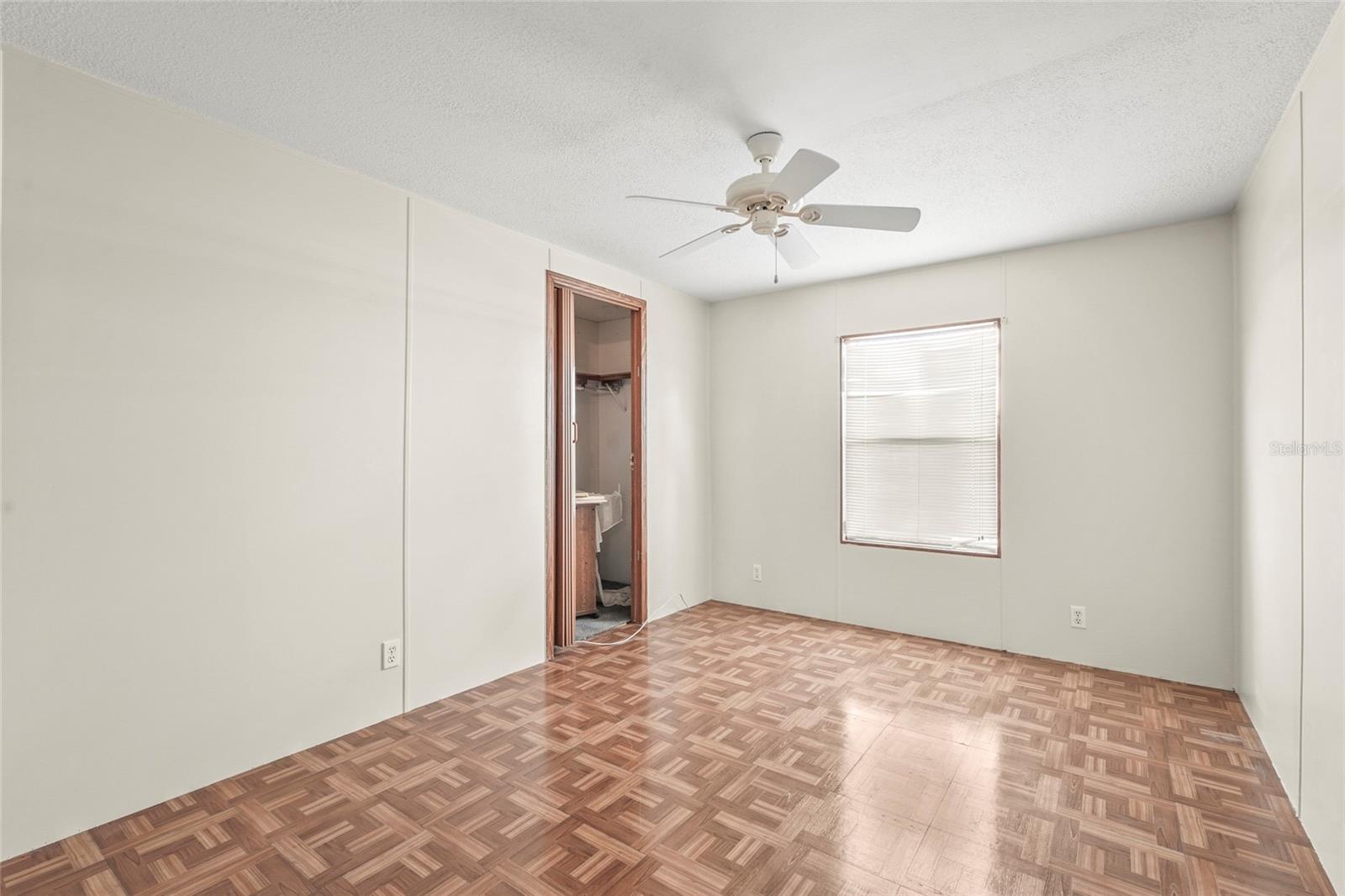 Image 34 of 54 For 420 49th Street E 48