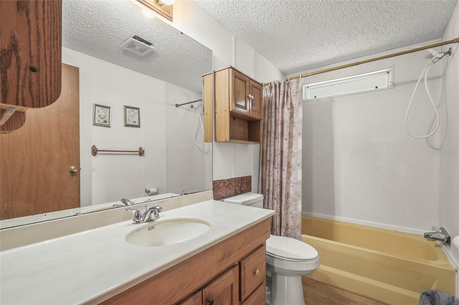 Image 35 of 54 For 420 49th Street E 48