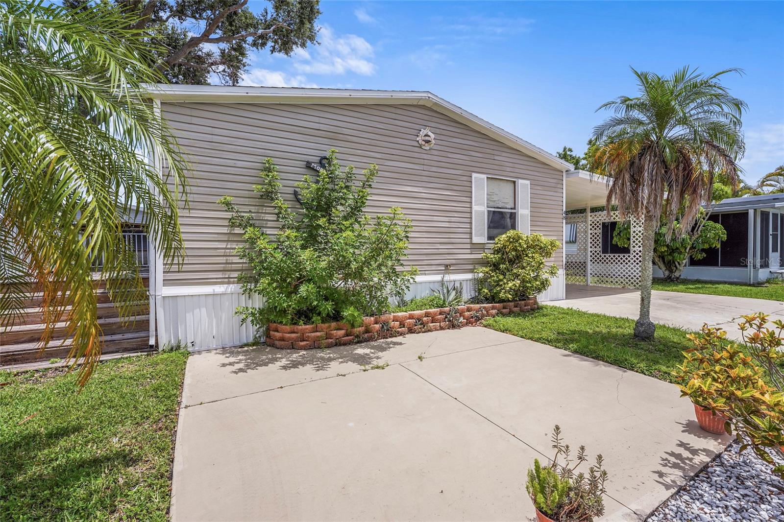 Image 6 of 54 For 420 49th Street E 48
