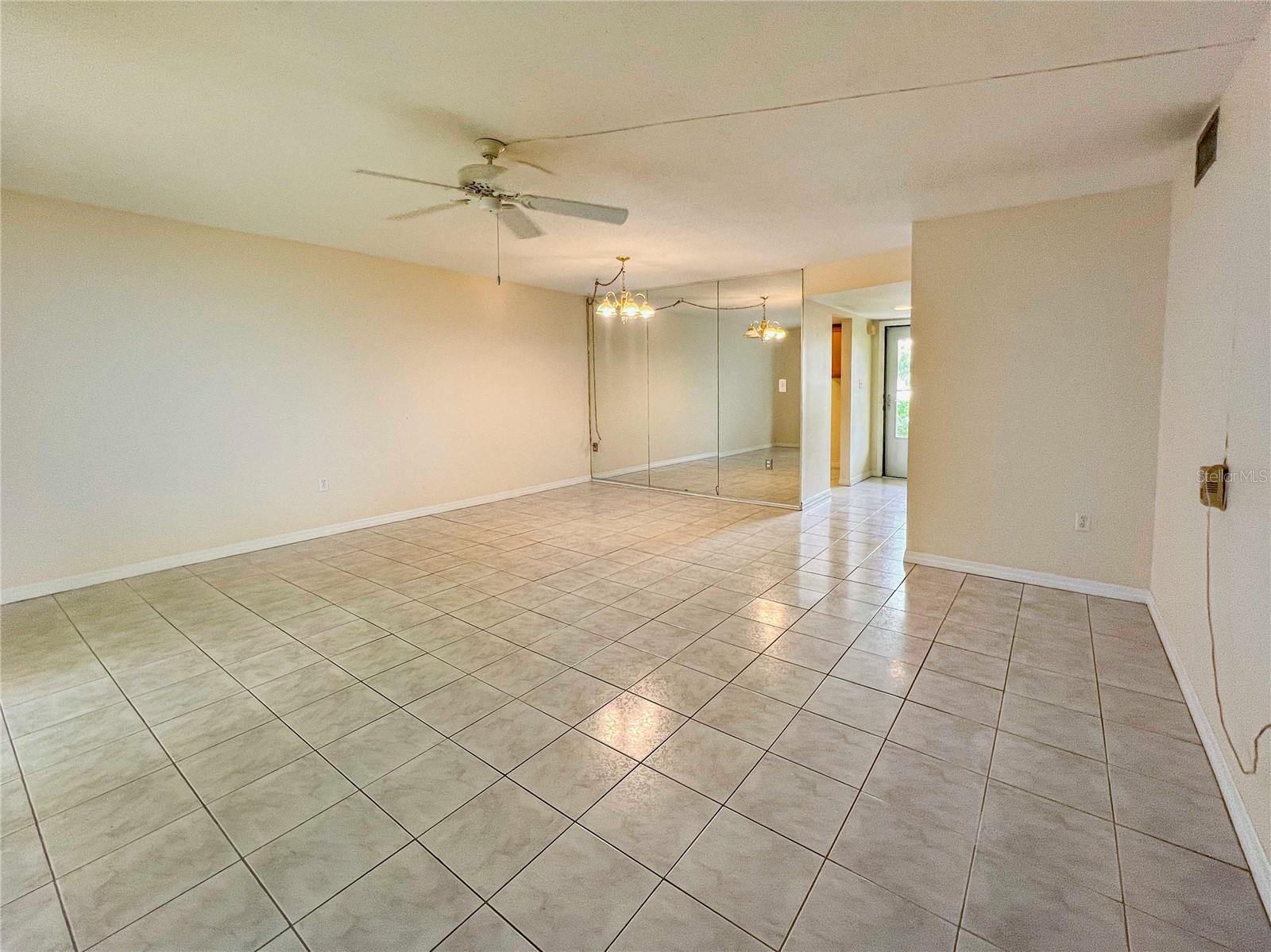 Image 3 of 33 For 3500 Beneva Road 302
