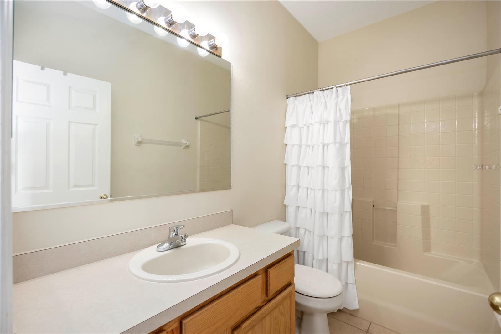 Image 25 of 36 For 6235 Flagfish Ct